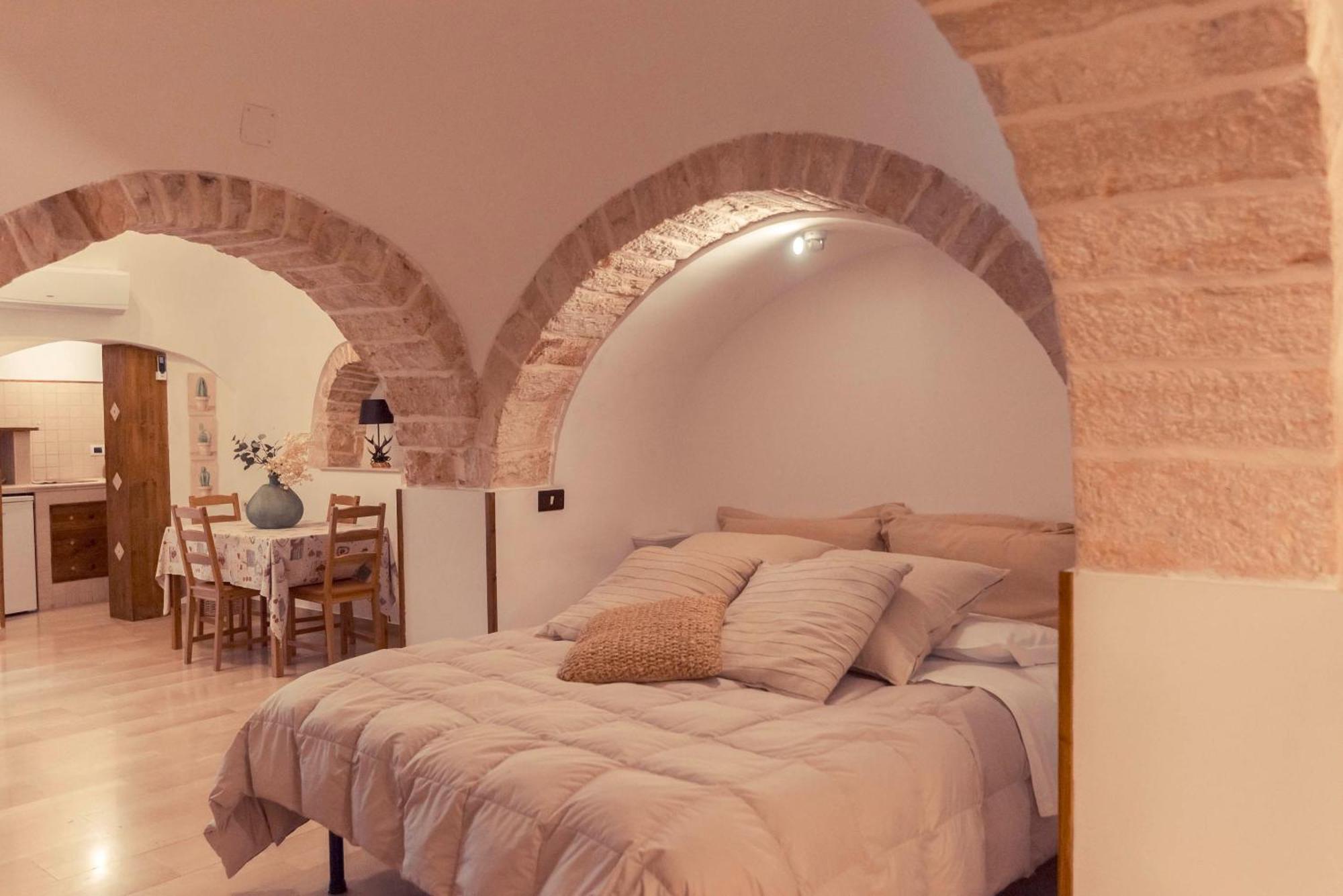 Trulli Antichi Mestieri - Widespread Trulli In The Historic Center Bed & Breakfast Alberobello Exterior photo