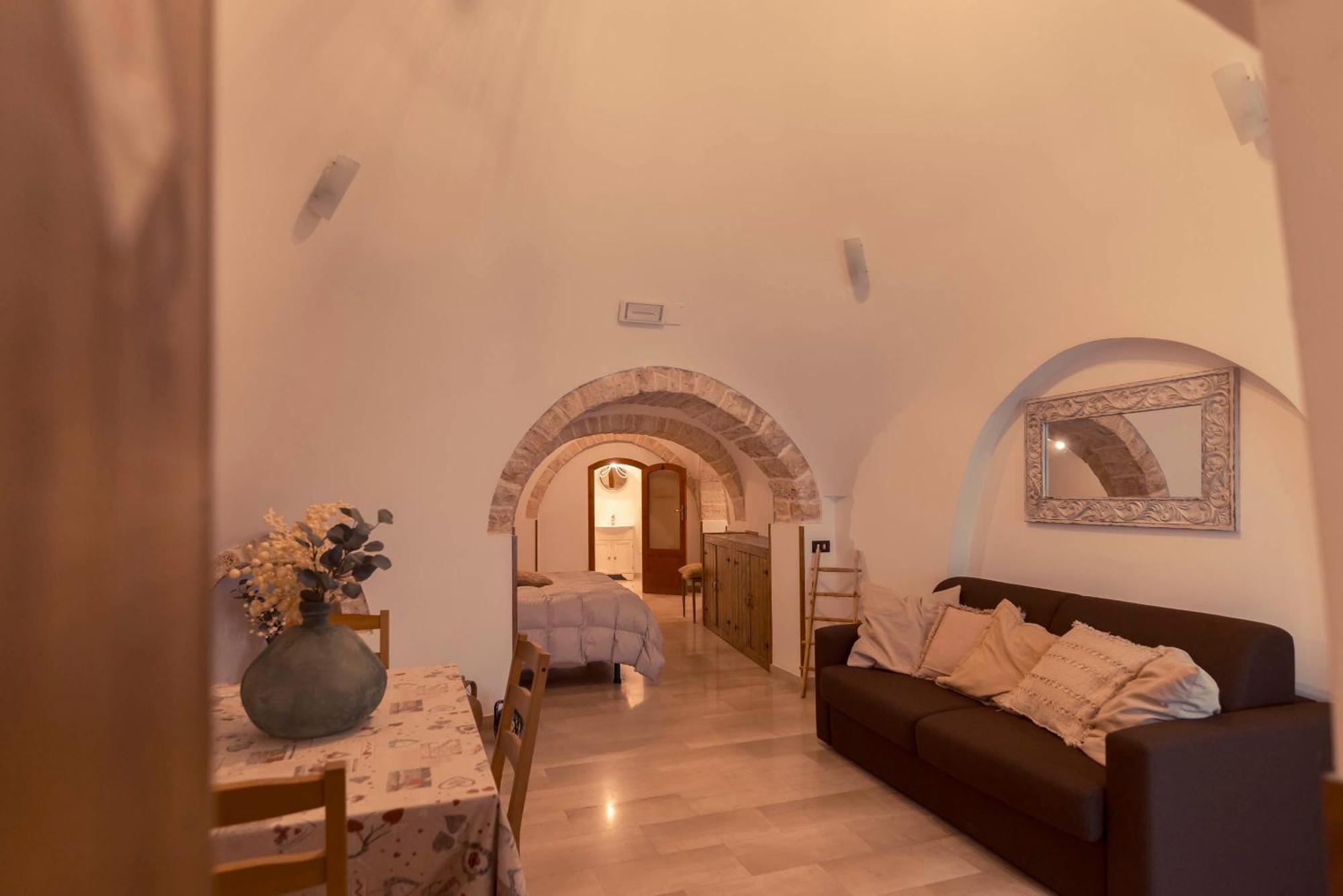 Trulli Antichi Mestieri - Widespread Trulli In The Historic Center Bed & Breakfast Alberobello Exterior photo