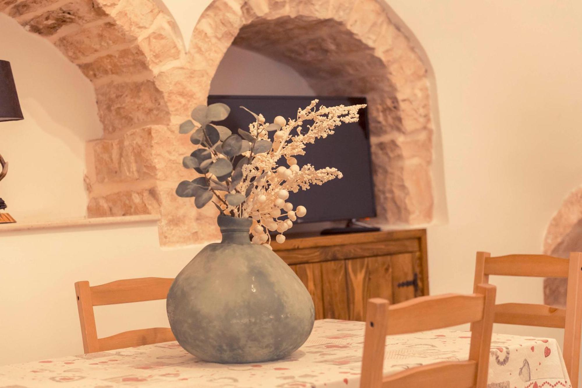 Trulli Antichi Mestieri - Widespread Trulli In The Historic Center Bed & Breakfast Alberobello Exterior photo