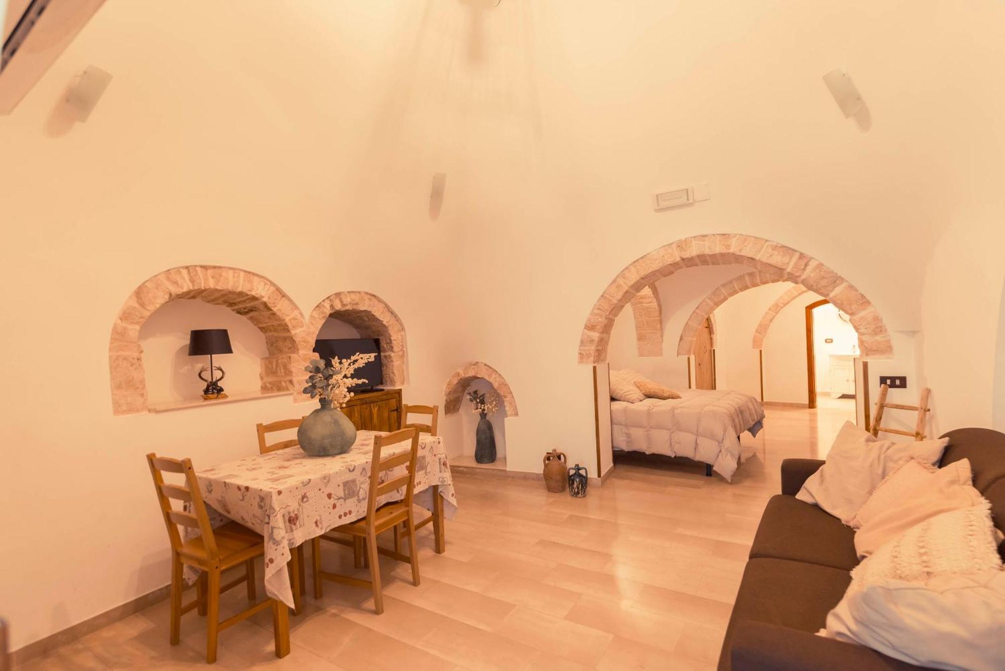 Trulli Antichi Mestieri - Widespread Trulli In The Historic Center Bed & Breakfast Alberobello Exterior photo