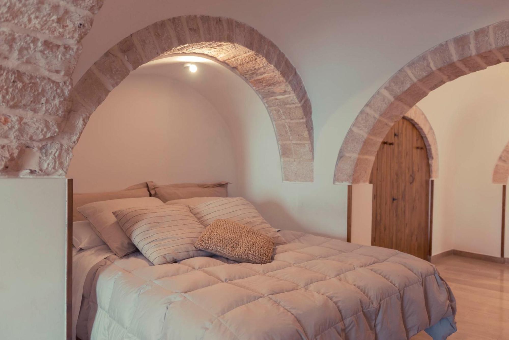 Trulli Antichi Mestieri - Widespread Trulli In The Historic Center Bed & Breakfast Alberobello Exterior photo