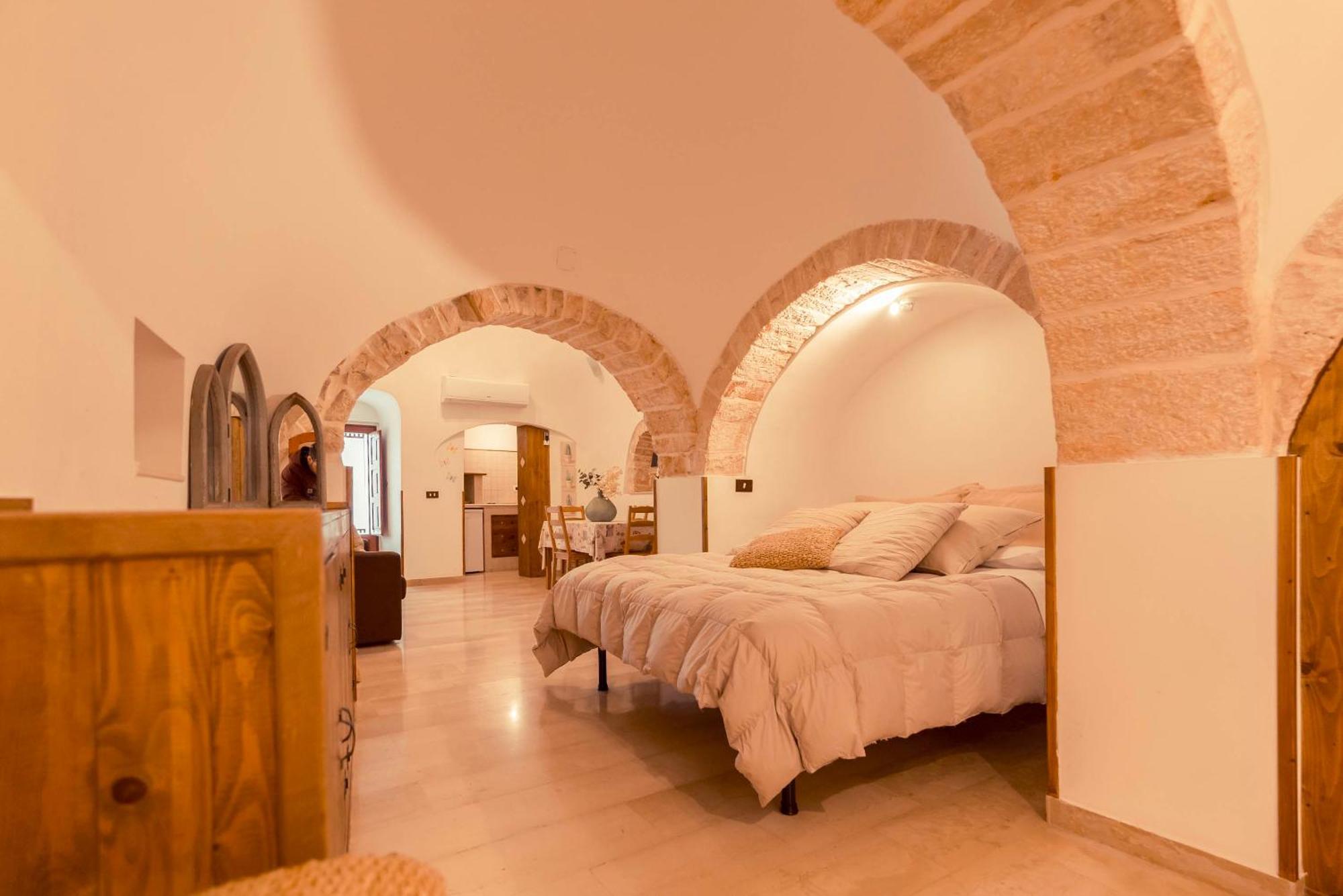 Trulli Antichi Mestieri - Widespread Trulli In The Historic Center Bed & Breakfast Alberobello Exterior photo